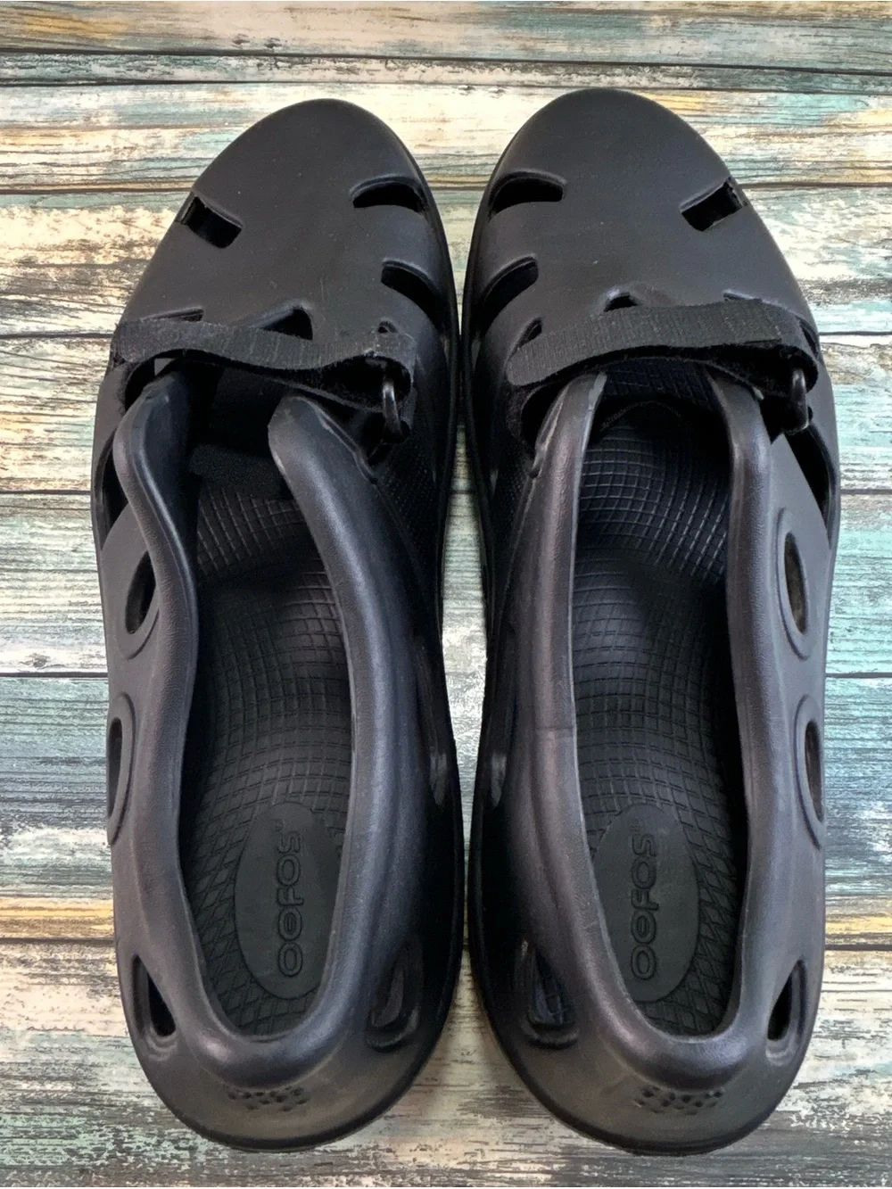 OOFOS OOcando Recovery Sandals Size 11 Black Rubber Hook & Loop Strap Water Shoe